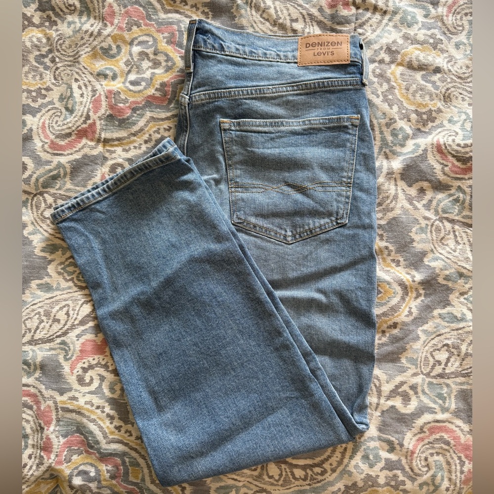 Men’s Denizen from Levi's Light Wash Jeans
